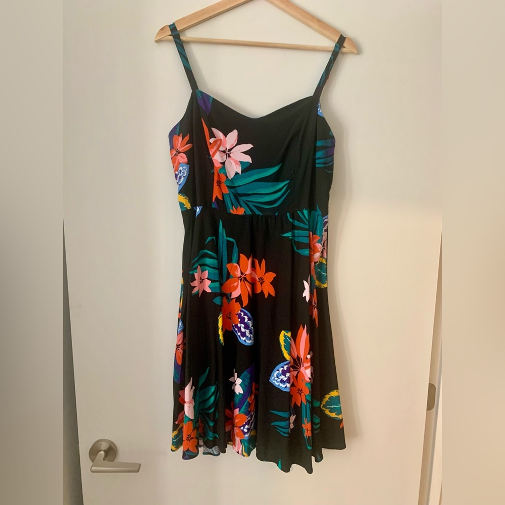 Large TALL NWT Old Navy Black and Hibiscus Flower Dress